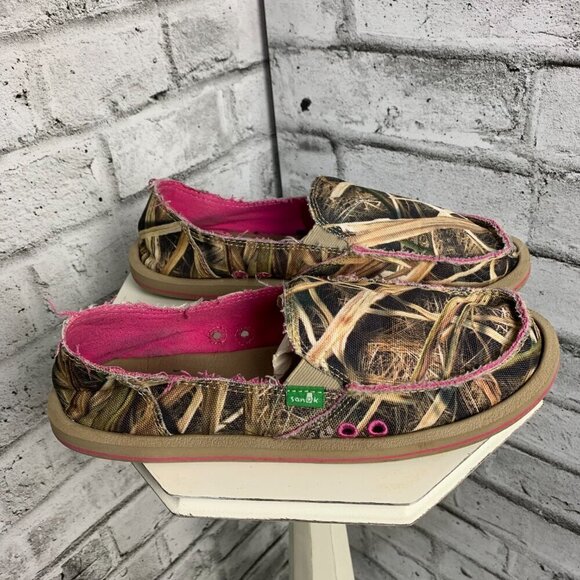 Sanuk Camouflage Slip On Flats - Picture 2 of 7